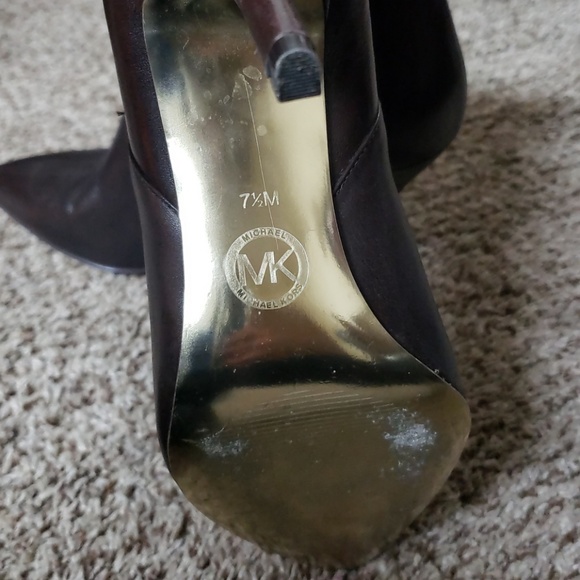 Michael kors ankle boots. - Picture 8 of 8